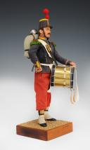 Photo 3 : LEPELTIER Daniel : Mannequin miniature à pied représentant un tambour d'infanterie de ligne, Second Empire, XXème siècle. 32193