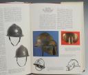Photo 2 : TAVARD CHRISTIAN - CASQUES ET COIFFURES MILITAIRES FRANÇAISES de l'époque gauloise à la Seconde guerre mondiale. 29299-2