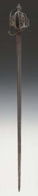 Photo 4 : BRITISH CAVALRY BACKSWORD, Kingdom of Great Britain, reign of George II and George III, circa 1750 to 1760. 34603