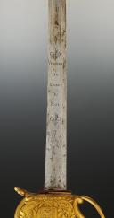 Photo 9 : SABRE DES GARDES DU CORPS DU ROI, modèle 1814, Restauration. 33677