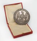 REPRODUCTION D'UNE CENTRE D'UNE PLAQUE DE GRAND AIGLE DE L'ORDRE DE LA LÉGION D'HONNEUR, exemplaire pour manteau, modèle Premier Empire, fabrication XX° siècle. 2930