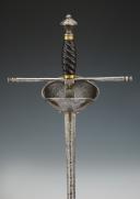 Photo 2 : SPANISH IRON SWORD called bivalve, 18th century. 25880AJC.