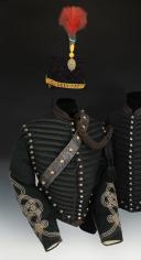 Photo 2 : CAPTAIN UNIFORM OF THE 11TH CHASSEURS À CHEVAL REGIMENT, model 1854, Second Empire. 28653
