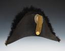 Photo 2 : CHAPEAU BICORNE DE LIEUTENANT-GÉNÉRAL, petite tenue, attribué Comte d'OILLIAMSON, modèle 1814, Restauration. 29855