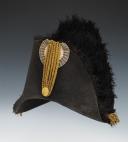 Photo 5 : CHAPEAU BICORNE DE LIEUTENANT-GÉNÉRAL, petite tenue, attribué Comte d'OILLIAMSON, modèle 1814, Restauration. 29855
