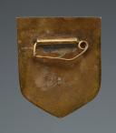 Photo 4 : INSIGNIA OF THE 2nd ARMORED DIVISION OF "LOCAL PRODUCTION", Second World War. 30327-1R