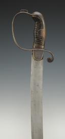 Photo 5 : SABRE TROUPE DE CAVALERIE LÉGÈRE, « Pipe-back » light cavalry sword c. 1800-1821, modèle 1796, début XIXème siècle. 22049