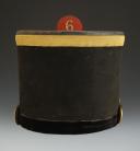 Photo 4 : SHAKO D'OFFICIER DU 18ème RÉGIMENT D'INFANTERIE LÉGÈRE, modèle 1821, Restauration. 33453