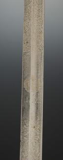 Photo 10 : SABRE D'OFFICIER DE LA MARINE INDIENNE AYANT APPARTENU AU COMMANDER HEDLEY VICARS BANFIELD, Commandant du vaisseau HMIS LAWRENCE en 1940, Première moitié du XXème siècle. 32670