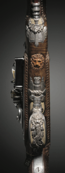 Photo 4 : PAIR OF PISTOLS Set including a pair of high-end flintlock pistols signed by Prévoteau Jeune, late Consulate, First Empire