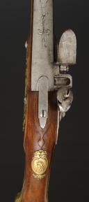 Photo 4 : PISTOLET D'ARÇON D'OFFICIER. Ancienne Monarchie, règne de Louis XV, vers 1740. 34618