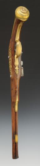 Photo 6 : PISTOLET D'ARÇON D'OFFICIER. Ancienne Monarchie, règne de Louis XV, vers 1740. 34618