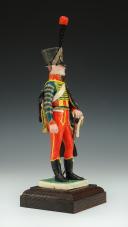 Photo 2 : BERNARD BELLUC, FIGURINE EN PORCELAINE : Trompette du 7ème Régiment de Hussards à la livrée 1812, Premier Empire.