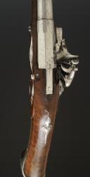 Photo 4 : PISTOLET D'ARÇON, modèle civil. Ancienne Monarchie, règne de Louis XV, vers 1740. 34619
