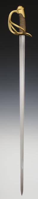 Photo 4 : LIGHT CAVALRY TROOPS SABER, model 1882, WITH ITS SCABBARD COVER, Third Republic. 29514R