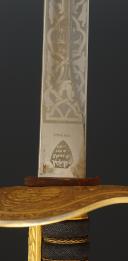 Photo 6 : SABRE D'OFFICIER DE LA MARINE DE LA RÉPUBLIQUE ARABE SYRIENNE, Milieu XXème siècle (1963-1972). 32669