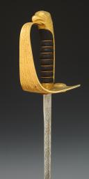 Photo 7 : SABRE D'OFFICIER DE LA MARINE DE LA RÉPUBLIQUE ARABE SYRIENNE, Milieu XXème siècle (1963-1972). 32669