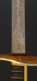 Photo 9 : SABRE D'OFFICIER DE LA MARINE DE LA RÉPUBLIQUE ARABE SYRIENNE, Milieu XXème siècle (1963-1972). 32669