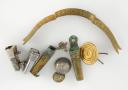 LOT DE PIÈCES DÉTACHÉES POUR CASQUES, Fin XIXème siècle Début XXème siècle. 21177-2