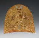 Photo 2 : PLAQUE DE BONNET À POILS DU 2ème RÉGIMENT DE GRENADIERS DE LA GARDE IMPÉRIALE, modèle 1854, Second Empire. 34331-2