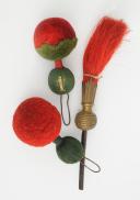 LOT DE DEUX POMPONS ET UNE AIGRETTE DE SHAKO, Second Empire. 27865
