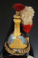 Photo 3 : CASQUE ET CUIRASSE D'OFFICIER DES CUIRASSIERS DE LA GARDE IMPÉRIALE, modèle 1854, Second Empire. 27047