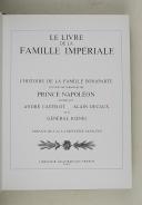 Photo 3 : Le livre de la famille impériale 