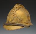 Photo 2 : FIREFIGHTER'S HELMET FROM THE TOWN OF LENCLOITRE, model 1895, Third Republic. 24539-2