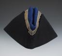 BONNET DE POLICE DE SOUS-OFFICIER DE GENDARMERIE, modèle 1901. Troisième République. 27809