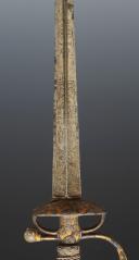 Photo 4 : COURT SWORD IN POLISHED STEEL WITH HUNTING DECOR AND GOLD BACKGROUND, Former Monarchy, reign of Louis XV, circa 1745-1755. Item No. 28808.