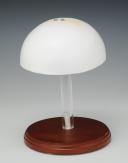 PRÉSENTOIR POUR COIFFURES (CASQUE OU SHAKO), Fabrication moderne. 32505-5