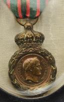 Photo 2 : COMMEMORATIVE MEDAL OF SAINT HELENA, model 1857, bronze model, Second Empire. 20742