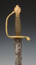 Photo 3 : FORTE-ÉPÉE DE CAVALIER, modèle 1680 évolué, Ancienne Monarchie (vers 1700-1720). 30417