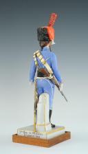 Photo 4 : FIGURINE EN PORCELAINE PAR VAN GERDINGE, 1ER REGIMENT DE HUSSARD 1807