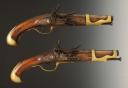 PAIRE DE PISTOLETS D'ARÇON, modèle de 1763-1766, datés de 1776, Ancienne Monarchie, règne de Louis XVI. 34635
