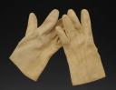 PAIRE DE GANTS EN VEAU IVOIRE, Troisième République. 29246-30