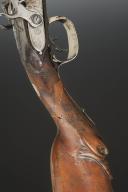 Photo 3 : SHOTGUN WITH SILVER FITTINGS FROM THE MANUFACTURE OF VERSAILLES, by Nicolas Boutet, Restoration - July Monarchy. 33553