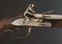 Photo 4 : PAIR OF PISTOLS OF THE CARABINIERS OF MONSIEUR, Old Monarchy, circa 1780. 30080