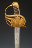 Photo 5 : SABRE DES GARDES DU CORPS DU ROI, modèle 1814, Restauration. 34371