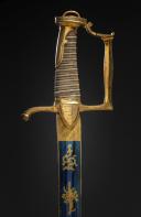 Photo 3 : Luxurious admiral's gilded saber, signed Manceaux, Restoration period. From the Philippe Missillier collection, Giquello auction house, Drouot - rooms 5-6, March 6th & 7th, 2025.