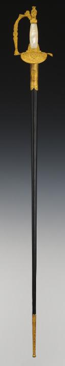 Photo 2 : ÉPÉE DE MÉRITE ET DE DISTINCTION DE L'ÉCOLE DES PAGES DONNÉE PAR LE ROI À MONSIEUR ADEMAR DE GAIN MONTAIGNAC EN 1830, second modèle du fourbisseur Loyselier (1822-1830), Restauration. 32701