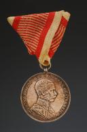 Photo 1 : MEDAL FOR BRAVERY IN SILVER, Austria, Second half of the 19th century. 27576-1