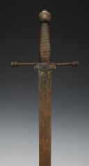 Photo 3 : REPRODUCTION D'UNE ÉPÉE MÉDIÉVALE, fabrication de Tolède, XXème siècle. 30075