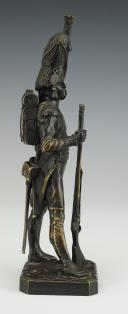 Photo 4 : ARMAND JULES LE VEEL - VIEILLE GARDE : bronze patiné, Dernier tiers du XIXème siècle. 33525