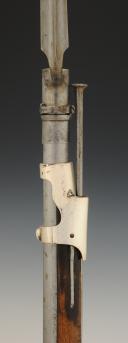 Photo 12 : FUSIL DE RÉCOMPENSE POUR LES TROUPES À PIED ROYALISTES S'ÉTANT DISTINGUÉES PENDANT LES CAMPAGNE CONTRE LA RÉVOLUTION, attribué à François DOUCERÉ, modèle 1817, Restauration. 32228
