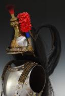 Photo 6 : ENSEMBLE CASQUE ET CUIRASSE DE CUIRASSIERS DE LA GARDE IMPÉRIALE, modèle 1854, Second Empire. 29300