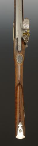 Photo 8 : FUSIL DE RÉCOMPENSE POUR LES TROUPES À PIED ROYALISTES S'ÉTANT DISTINGUÉES PENDANT LES CAMPAGNE CONTRE LA RÉVOLUTION, attribué à François DOUCERÉ, modèle 1817, Restauration. 32228