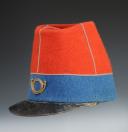 Photo 2 : REPRODUCTION D'UN SHAKO CASQUETTE DE CHASSEURS D'AFRIQUE, Monarchie de juillet. 28538R