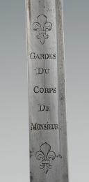 Photo 9 : SABRE TROUPE DE GARDE DU CORPS DE MONSIEUR, MODÈLE 1814, RESTAURATION.