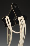 Photo 2 : TRÈFLES ET AIGUILLETTES DE GENDARMES, modèle 1904, Troisième République. 27805